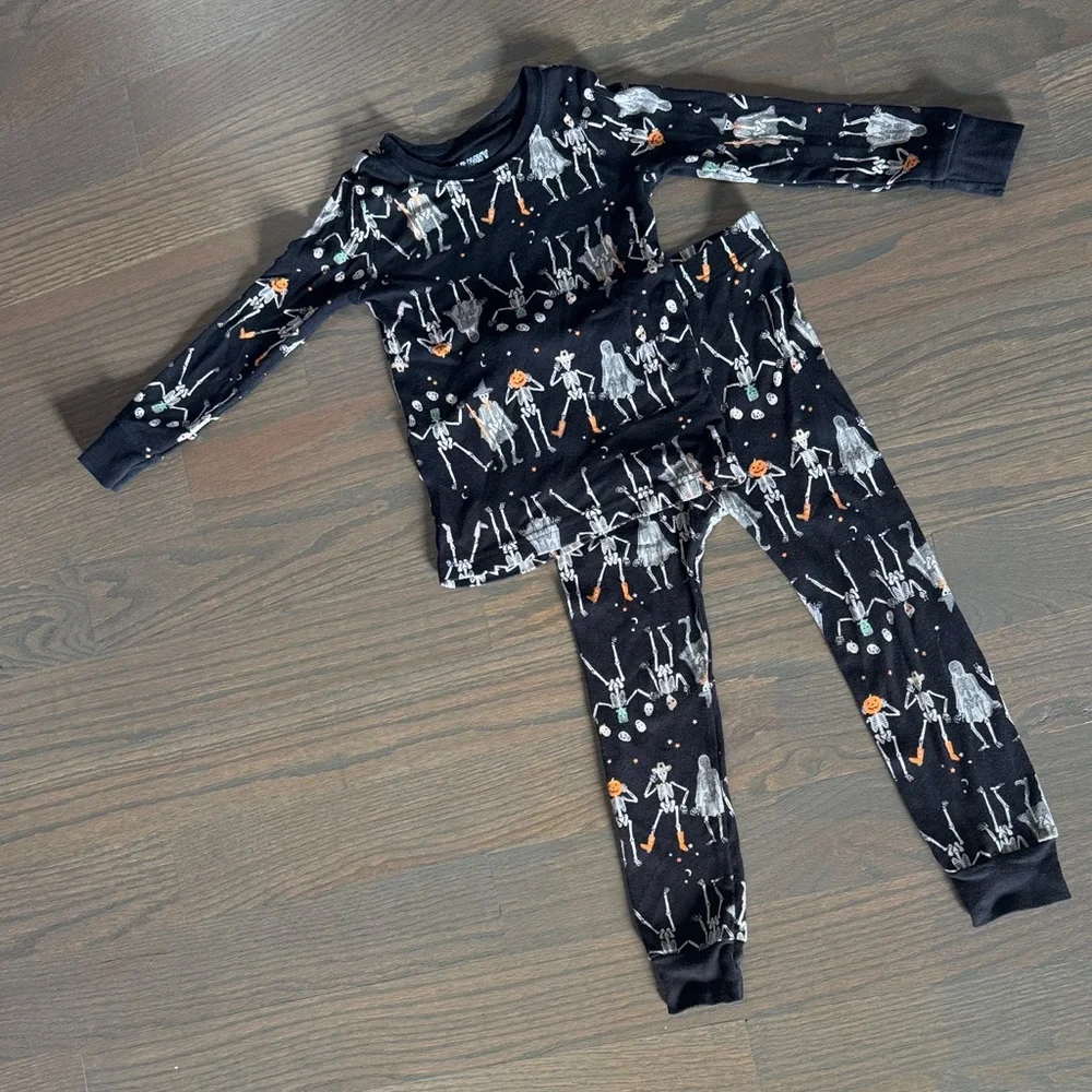 Old Navy Halloween Skeleton Pajama Set 3T